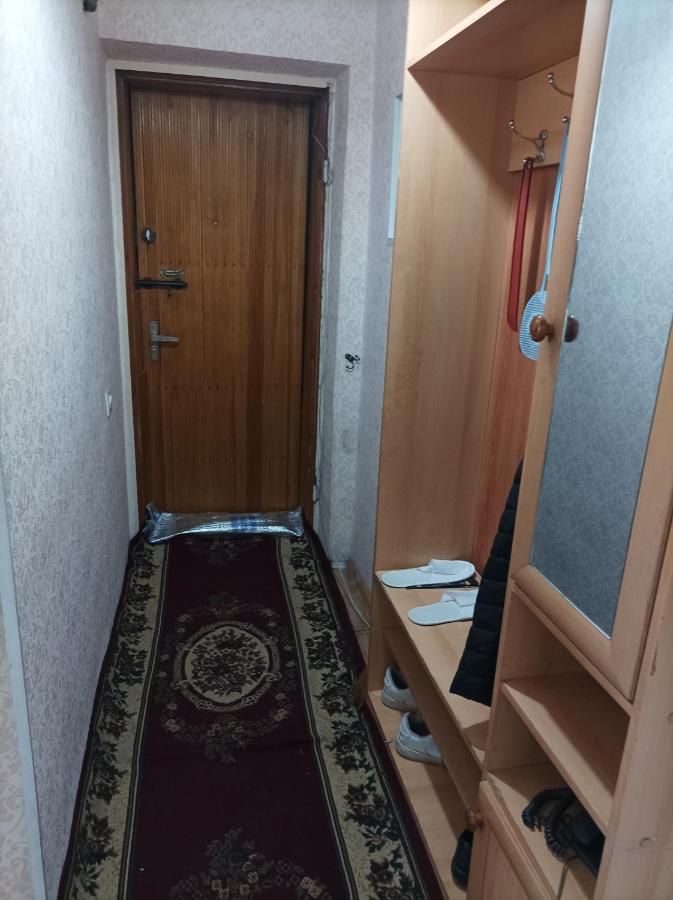 Аппартаментов В Золотом Квадрате บิชเคก ห้อง รูปภาพ